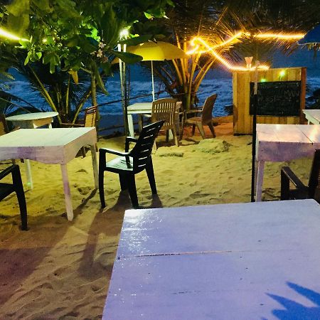 Sea Side Guest House Tangalle Buitenkant foto