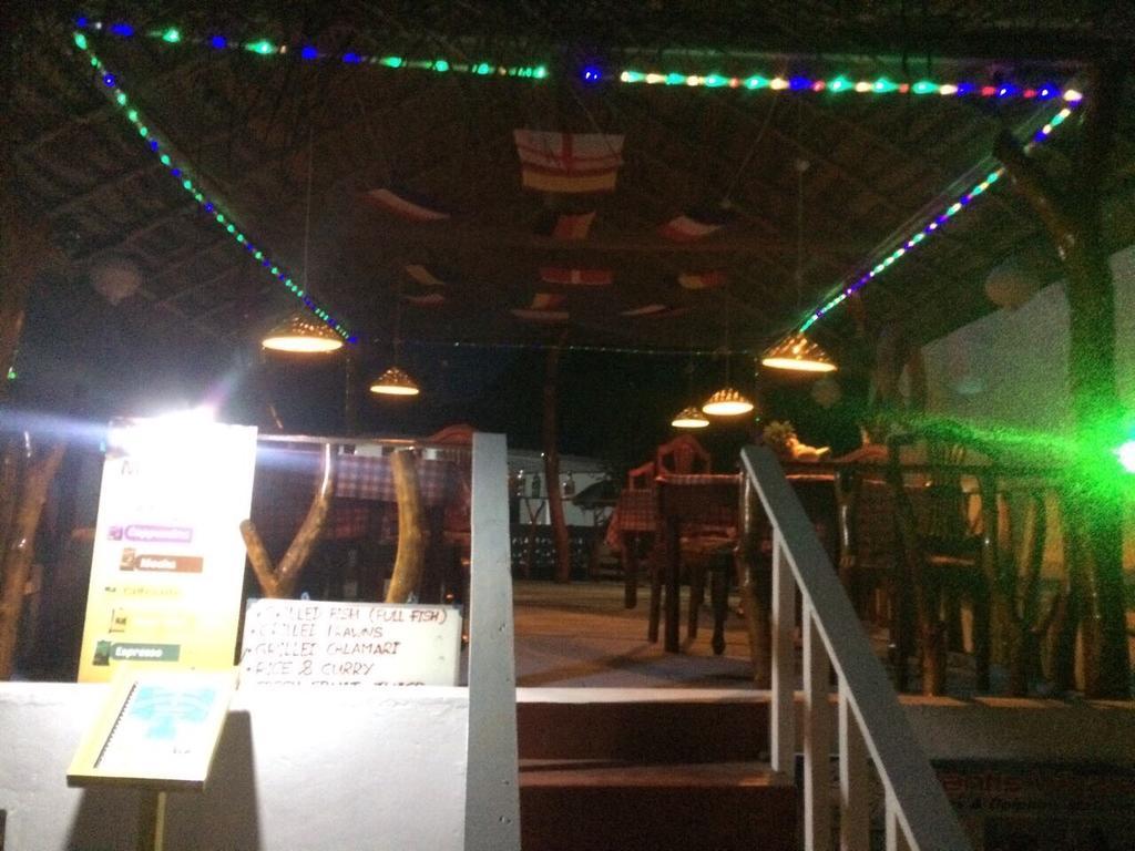 Sea Side Guest House Tangalle Buitenkant foto