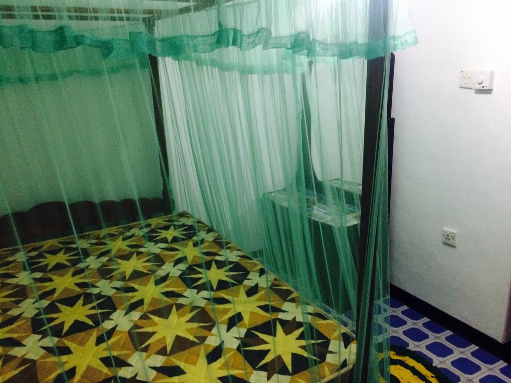 Sea Side Guest House Tangalle Buitenkant foto