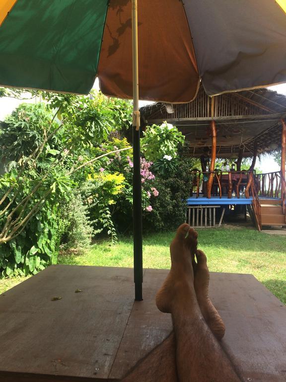 Sea Side Guest House Tangalle Buitenkant foto