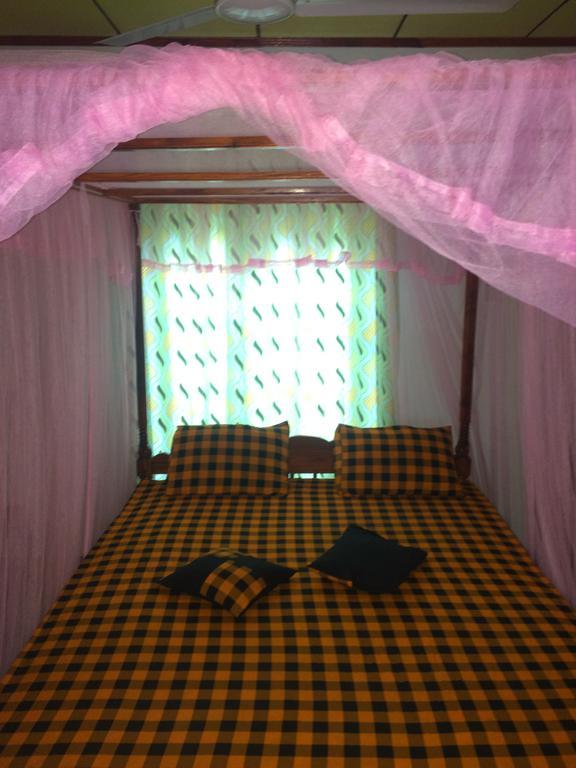Sea Side Guest House Tangalle Buitenkant foto