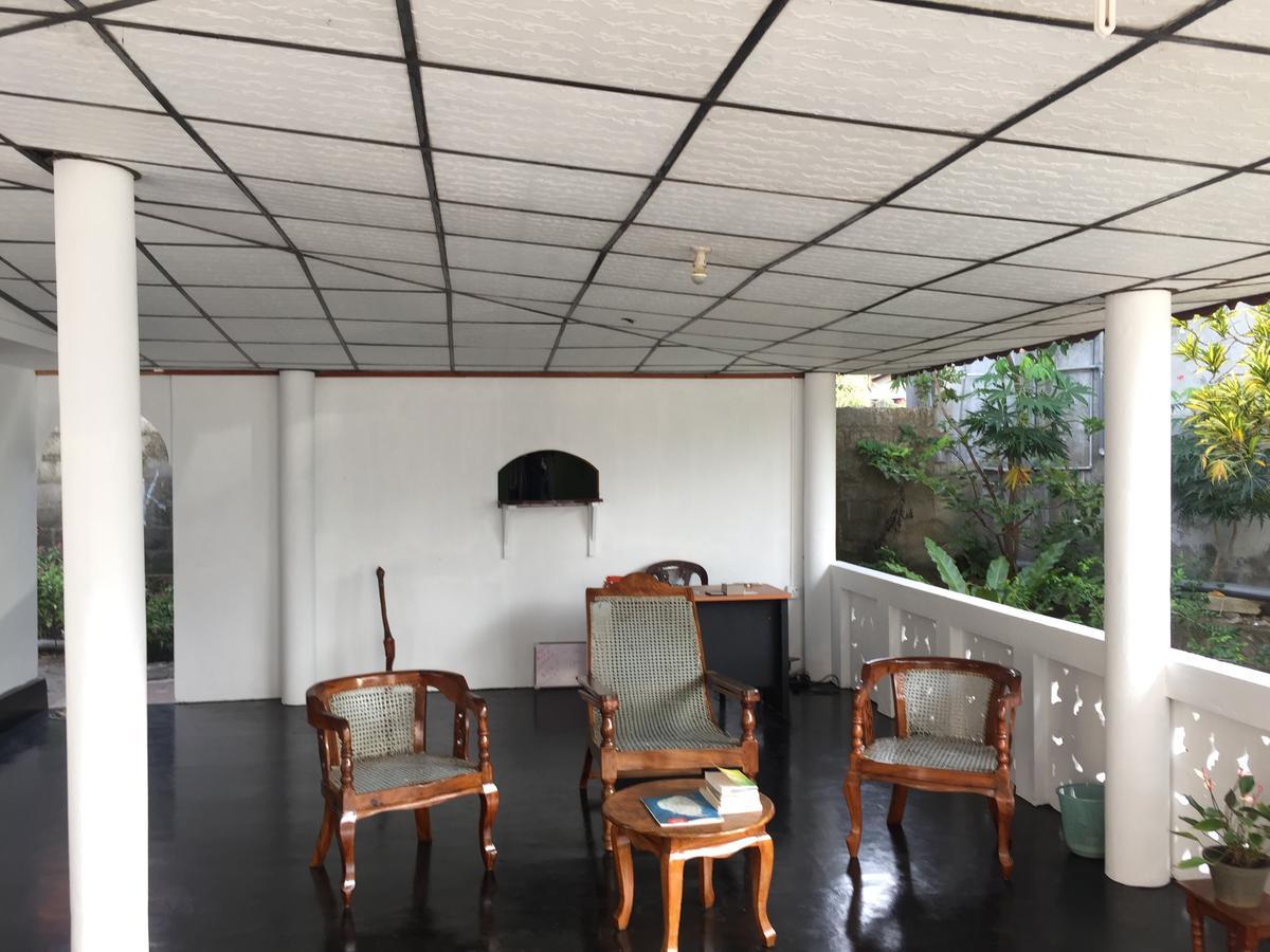 Sea Side Guest House Tangalle Buitenkant foto