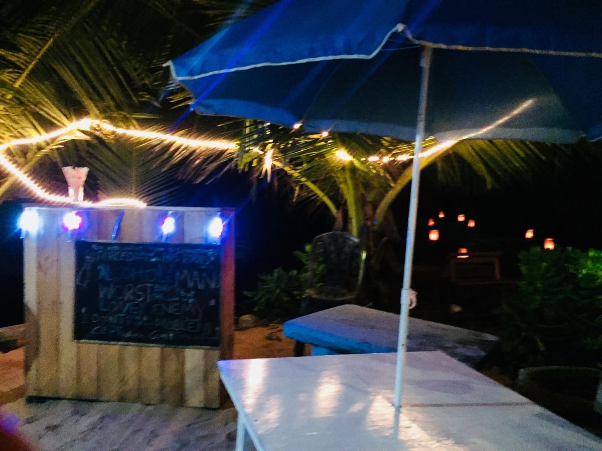 Sea Side Guest House Tangalle Buitenkant foto